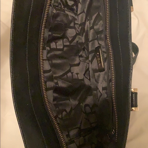 Gentle used - Picture 6 of 8